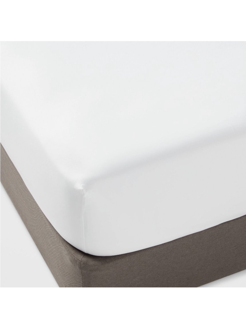 White Full Size Fitted Sheet - Classic Soft Stretch